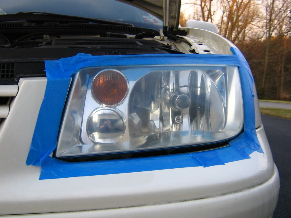 http://i838.photobucket.com/albums/zz304/votblindub2/Jetta%20Headlights/949fb024.jpg