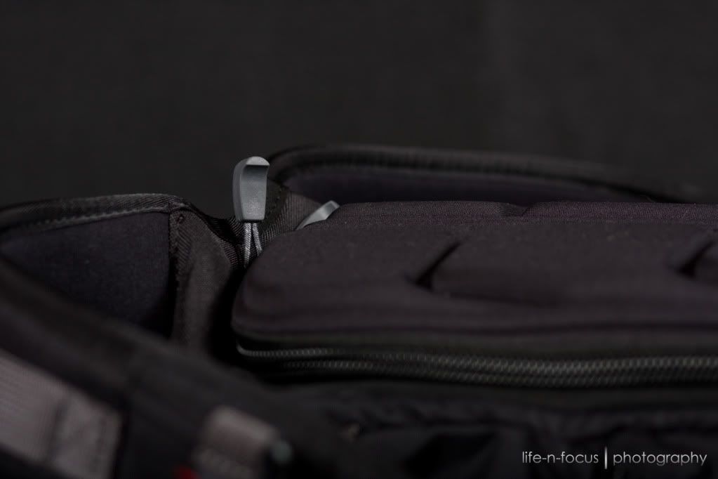 IMAGE: http://i838.photobucket.com/albums/zz306/Life-n-Focus/Dakine%20Sequence%20Review/IMG_2174.jpg