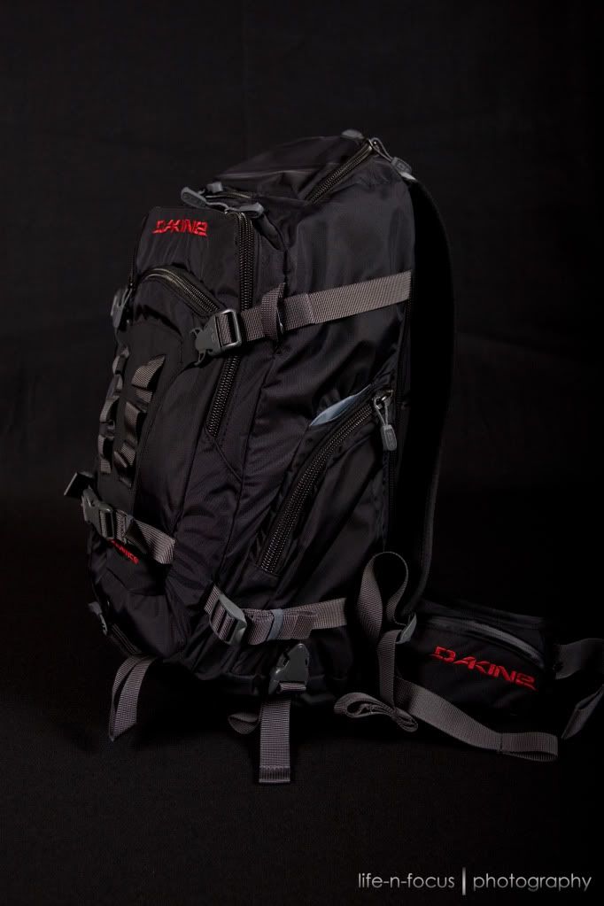 IMAGE: http://i838.photobucket.com/albums/zz306/Life-n-Focus/Dakine%20Sequence%20Review/RG_16465.jpg