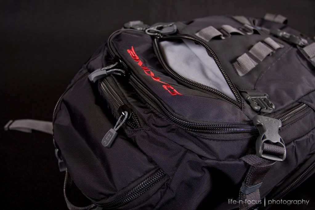 IMAGE: http://i838.photobucket.com/albums/zz306/Life-n-Focus/Dakine%20Sequence%20Review/RG_16468.jpg