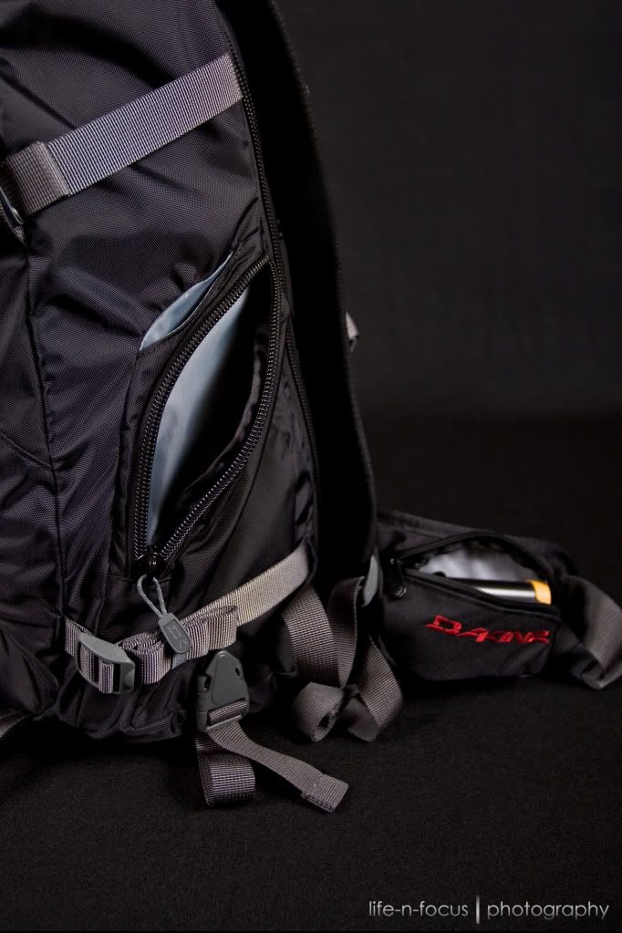 IMAGE: http://i838.photobucket.com/albums/zz306/Life-n-Focus/Dakine%20Sequence%20Review/RG_16474.jpg