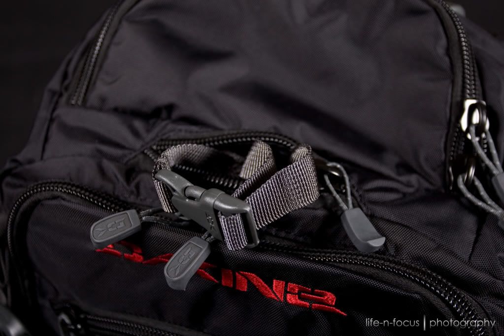 IMAGE: http://i838.photobucket.com/albums/zz306/Life-n-Focus/Dakine%20Sequence%20Review/RG_16475.jpg