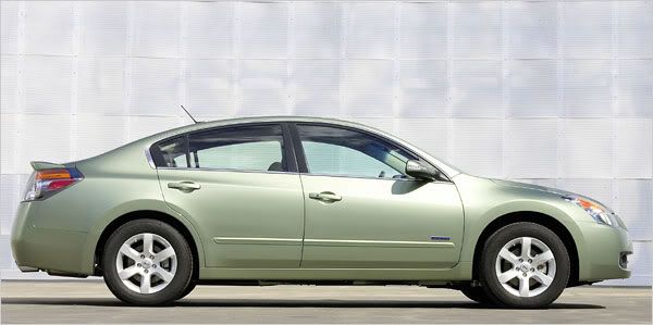 2008NissanAltimaHybridGreen.jpg